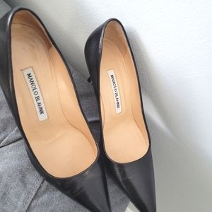Classic Manolo Blahnik Heels  😍